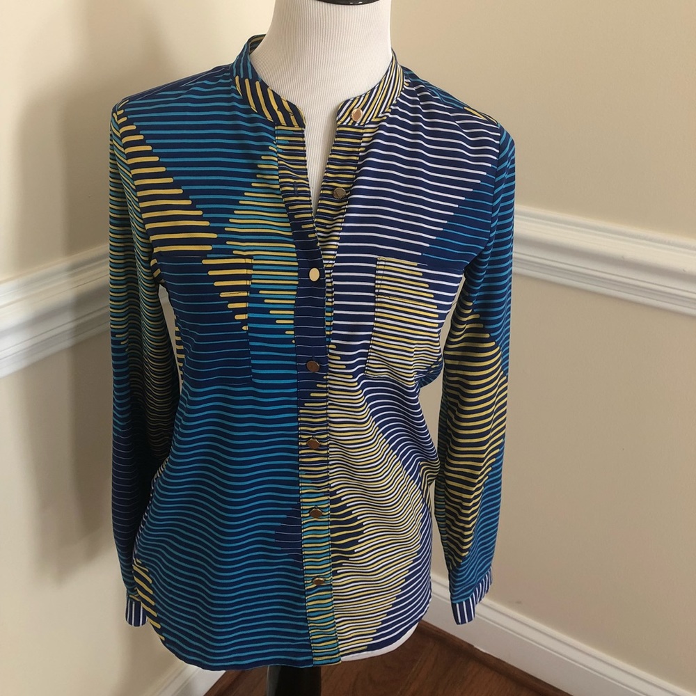 Calvin Klein printed v-neck shirt